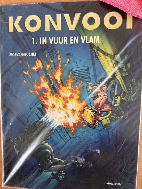 Omslag van Konvooi 01. in vuur en vlam